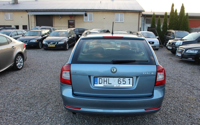 Skoda Octavia cena 28900 przebieg: 205186, rok produkcji 2011 z Kuźnia Raciborska małe 301